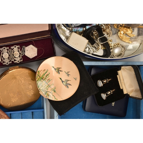 528 - A BOX OF ASSORTED COSTUME JEWELLERY, to include clip on earrings, bracelets, necklaces, charms, etc ... 