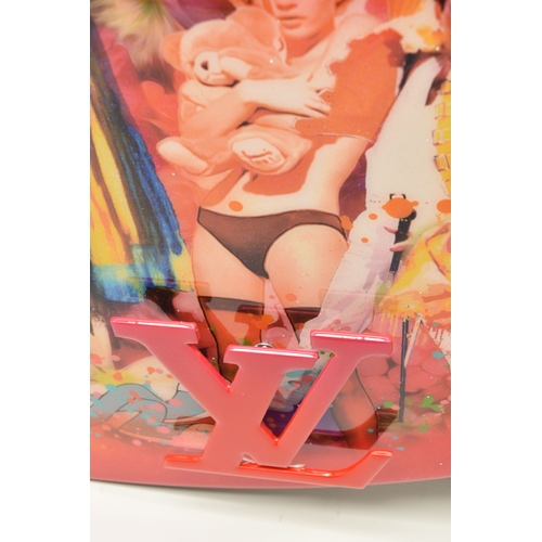 758 - URIDUSHY (ISRAEL 1963) 'LIPS - ICONS', a 3 dimensional work in the form of lips covered in 20th cent... 