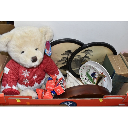 899 - TWO BOXES AND LOOSE MISCELLANEOUS CERAMIC AND SUNDRIES, to include Wedgewood Peter Rabbit Christmas ... 