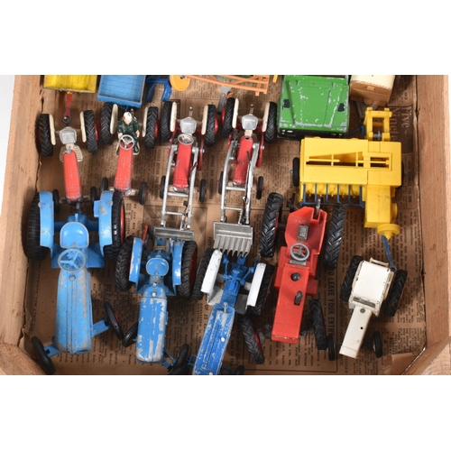 28 - A QUANTITY OF UNBOXED ASSORTED PLAYWORN FARMING & AGRICULTURAL DIECAST AND PLASTIC MODELS, to includ... 