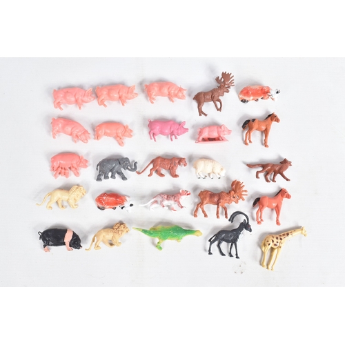 28 - A QUANTITY OF UNBOXED ASSORTED PLAYWORN FARMING & AGRICULTURAL DIECAST AND PLASTIC MODELS, to includ... 