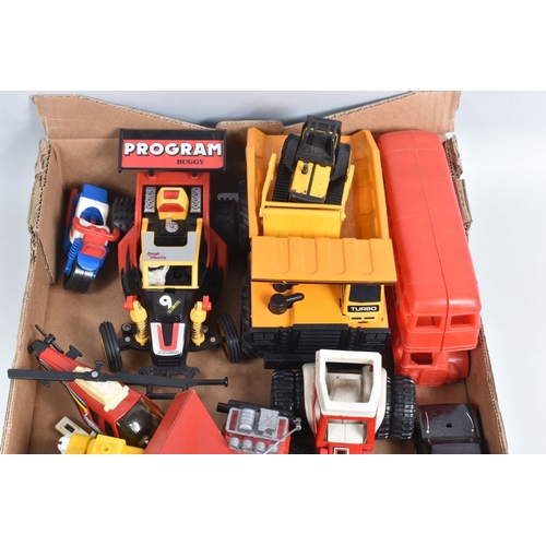 72 - A QUANTITY OF BOXED AND UNBOXED DIECAST AND PLASTIC VEHICLES, to include boxed Corgi Classics A.E.C.... 