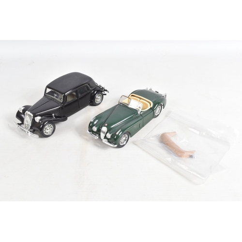 155 - A QUANTITY OF DIECAST VEHICLES AND OTHER TOYS, to include unboxed Franklin Mint 1/24 scale 1949 Ford... 