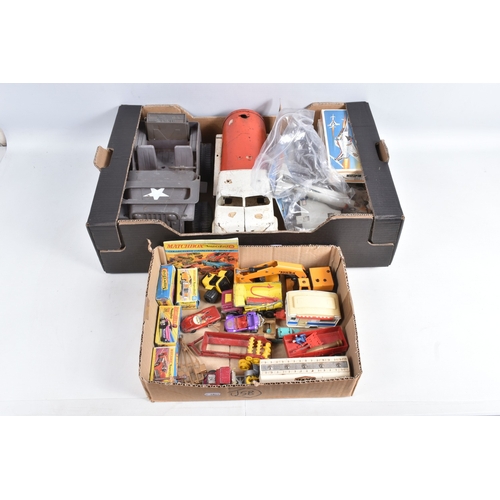 178 - A QUANTITY OF ASSORTED DIECAST AND OTHER VEHICLES AND PLASTIC CONSTRUCTION KITS ETC., to include thr... 