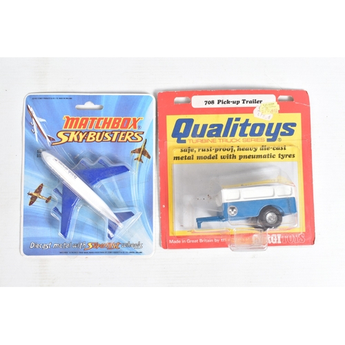 178 - A QUANTITY OF ASSORTED DIECAST AND OTHER VEHICLES AND PLASTIC CONSTRUCTION KITS ETC., to include thr... 