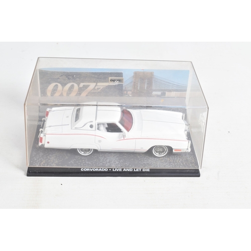 200 - BOXED AND LOOSE DIECAST MODEL VEHICLES, models by Maisto, Vanguards, EFE, Lledo, Corgi, Classic Car,... 