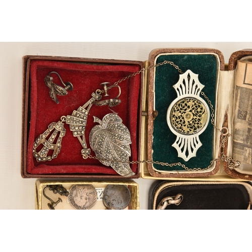 588 - AN ASSORTMENT OF JEWELLERY, to include a white metal turquoise bombe brooch, unmarked, a white metal... 