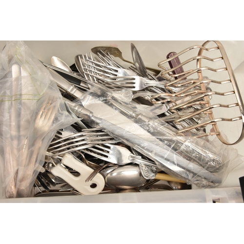 607 - A PLASTIC BOX OF ASSORTED WHITE METAL WARE, to include two EPNS sauce boats, a teapot, silver plated... 