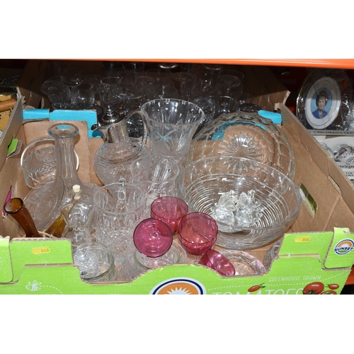 866 - FOUR BOXES AND LOOSE HOUSEHOLD CERAMICS AND GLASS WARE to include two boxed sets of Peter Rabbit chi... 