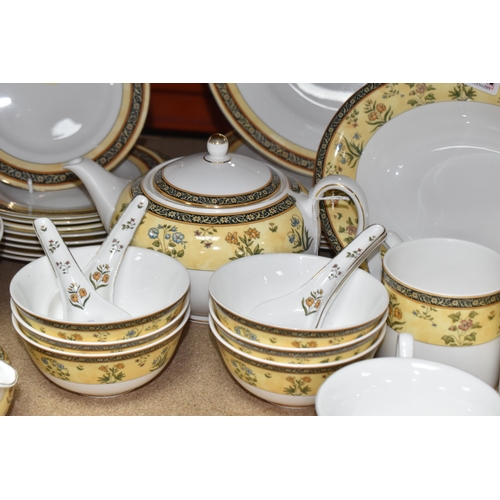 874 - A SET OF WEDGWOOD 'INDIA' DINNER WARE, approximately forty-five pieces including six dinner plates, ... 