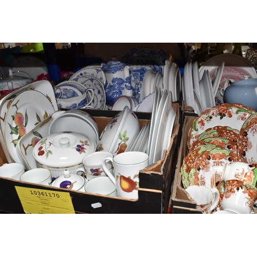 883 - SIX BOXES OF CERAMICS to include a box of Royal Worcester 'Evesham' and 'Evesham Vale' tea and dinne... 