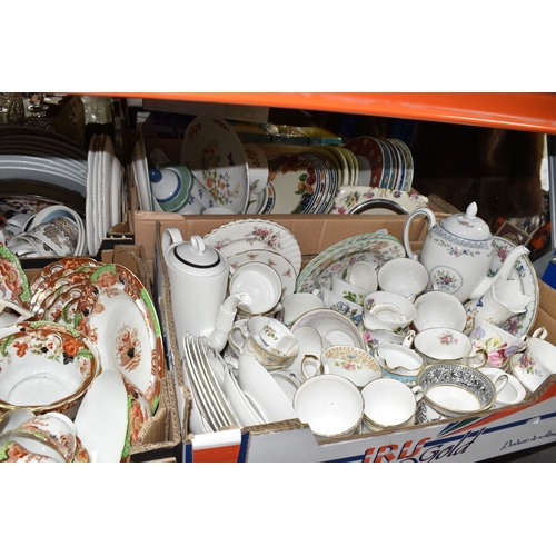 883 - SIX BOXES OF CERAMICS to include a box of Royal Worcester 'Evesham' and 'Evesham Vale' tea and dinne... 