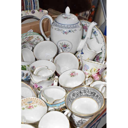 883 - SIX BOXES OF CERAMICS to include a box of Royal Worcester 'Evesham' and 'Evesham Vale' tea and dinne... 