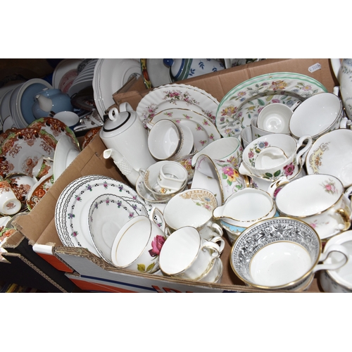 883 - SIX BOXES OF CERAMICS to include a box of Royal Worcester 'Evesham' and 'Evesham Vale' tea and dinne... 