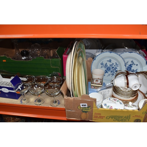 890 - THREE BOXES AND LOOSE CERAMICS AND GLASS to include a group of Bagley and Co. uranium glass 'Fish sc... 