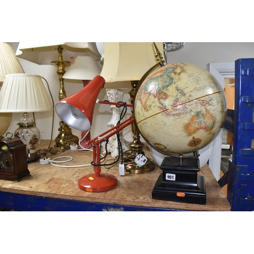 951 - A LARGE GROUP OF LAMPS AND CLOCKS, to include a tall brass lamp with shade approximately 100cm tall,... 