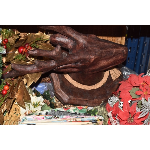 914 - SEVEN BOXES AND LOOSE VINTAGE CHRISTMAS DECORATIONS, to include crepe Christmas crackers, sets of li... 