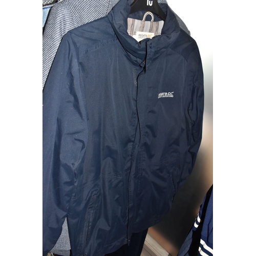 920 - TWO BOXES AND LOOSE MEN'S CLOTHING, ACCESSORIES AND LUGGAGE, to include jackets, shirts, knitwear, j... 