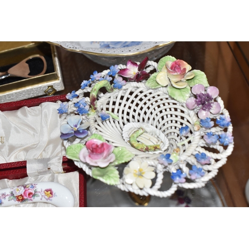 822 - A GROUP OF CERAMICS, to include boxed Royal Crown Derby cheese knives and bottle opener, four Grapha... 