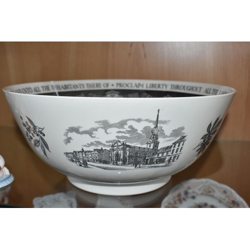 825 - A GROUP OF CERAMICS, comprising a Wedgwood 'The Philadelphia Bowl', designed for The Bailey Banks & ... 