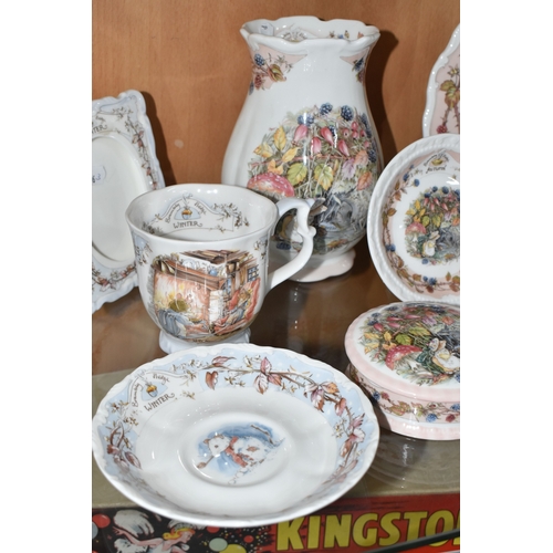 826 - THIRTEEN PIECES OF ROYAL DOULTON 'BRAMBLY HEDGE' TEA AND GIFT WARES, comprising 'Autumn' pattern: a ... 