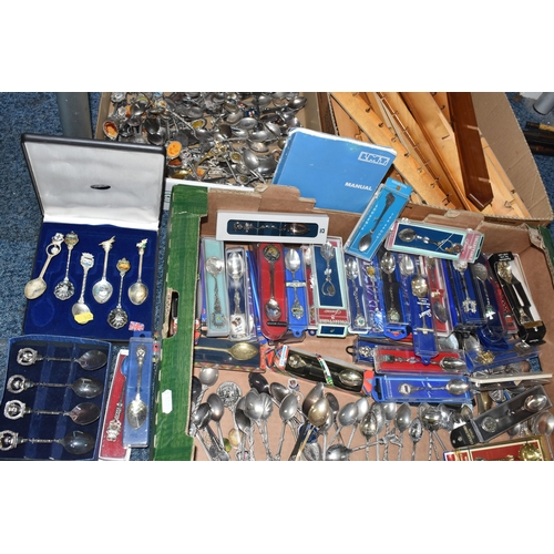 830 - THREE BOXES OF COLLECTORS TEASPOONS with a deconstructed display stand, comprising approximately two... 