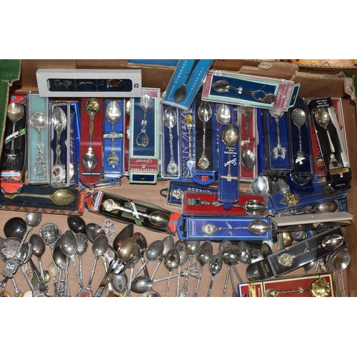 830 - THREE BOXES OF COLLECTORS TEASPOONS with a deconstructed display stand, comprising approximately two... 