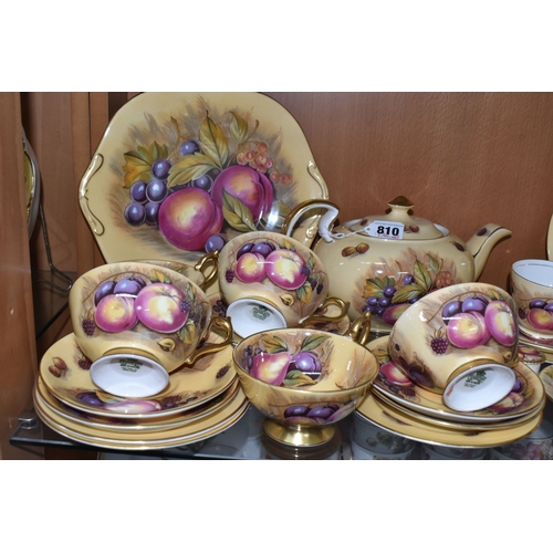 810 - TWENTY EIGHT PIECES OF AYNSLEY 'ORCHARD GOLD' TEA, DINNER AND GIFT WARES, comprising a teapot, a cak... 