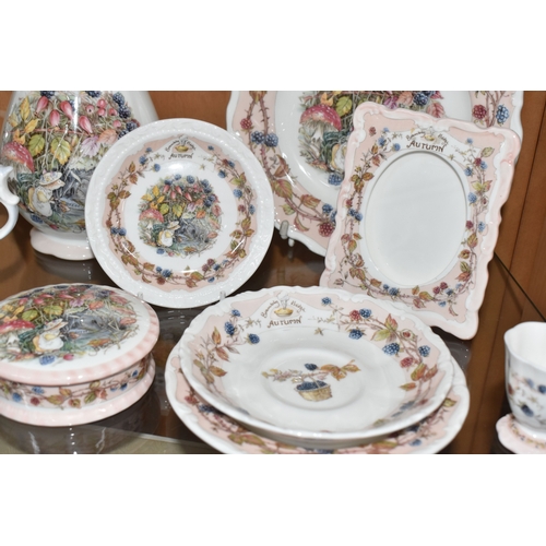 826 - THIRTEEN PIECES OF ROYAL DOULTON 'BRAMBLY HEDGE' TEA AND GIFT WARES, comprising 'Autumn' pattern: a ... 