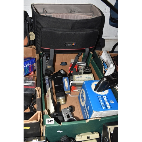 842 - THREE BOXES AND LOOSE OF VINTAGE CAMERA EQUIPMENT to include a Kodak EK-160 EF Instant Camera, Splas... 