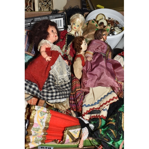 848 - ONE BOX AND LOOSE OF MAINLY SMALL DOLLS FROM AROUND THE WORLD IN TRADITIONAL CLOTHING, approximately... 