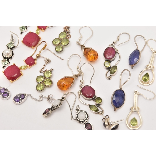 475 - TEN PAIRS OF GEM SET EARRINGS, to include eight pairs of white metal drop earrings, a pair of white ... 