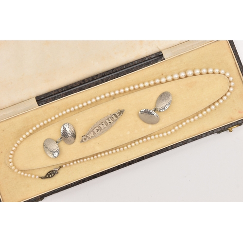 489 - A CASED IMITATION PEARL NECKLACE, A BROOCH AND A PAIR OF CUFFLINKS, graduated cultured pearl necklac... 