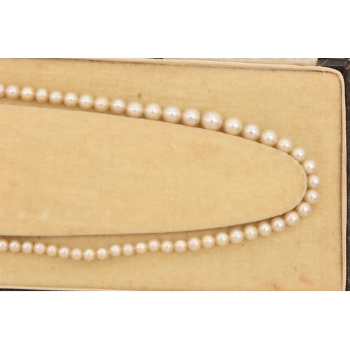 489 - A CASED IMITATION PEARL NECKLACE, A BROOCH AND A PAIR OF CUFFLINKS, graduated cultured pearl necklac... 