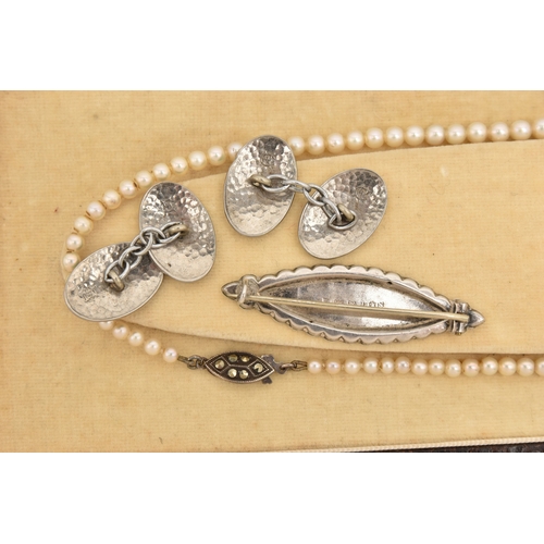 489 - A CASED IMITATION PEARL NECKLACE, A BROOCH AND A PAIR OF CUFFLINKS, graduated cultured pearl necklac... 