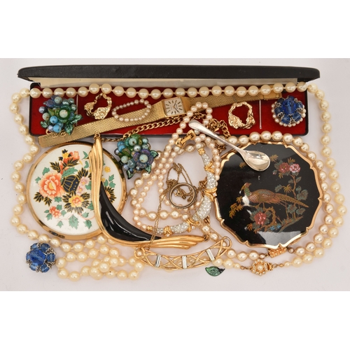 490 - A BAG OF ASSORTED COSTUME JEWELLERY AND ITEMS, to include a bi-colour band ring, unclear marks, two ... 