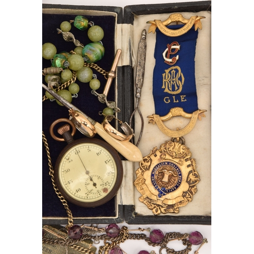491 - A SMALL WOODEN BOX OF ASSORTED COSTUME JEWELLERY, to include a cased Masonic gilt and enamel medal w... 