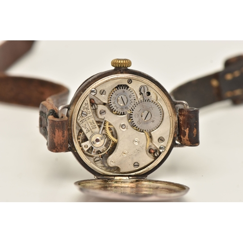 497 - AN EARLY 20TH CENTURY SILVER CASED WRISTWATCH, manual wind, round white Roman numeral dial, polished... 