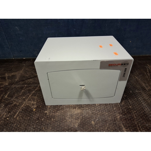 Lot 60        