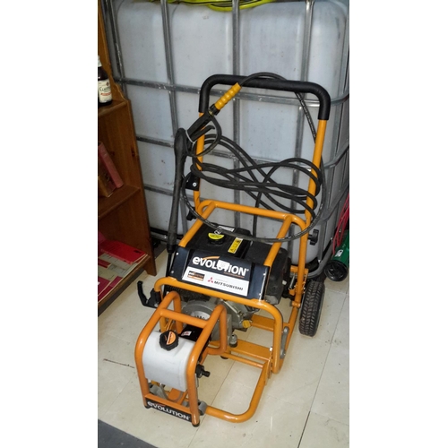 133 - Evolution power washer with accessories & tank