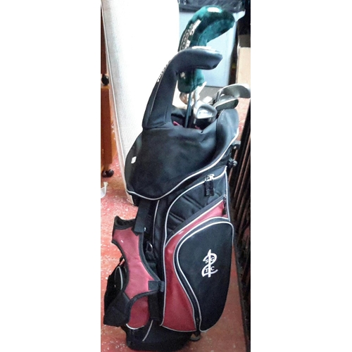 386 - Golf bag & clubs