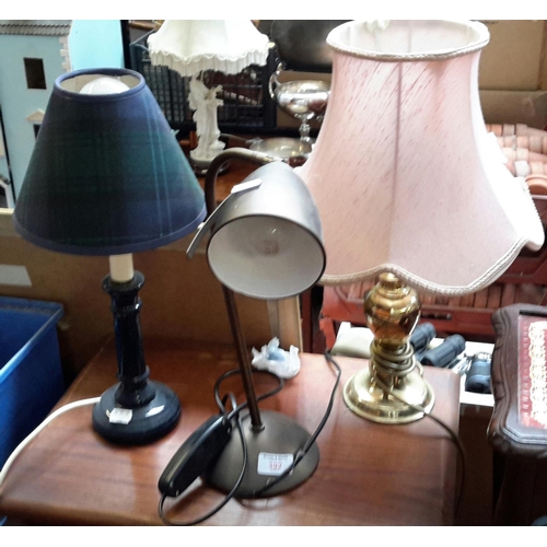 392 - 2 side tables & table lamps