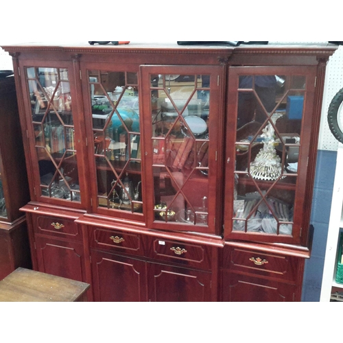 58 - Large rosewood style Livingroom cabinet