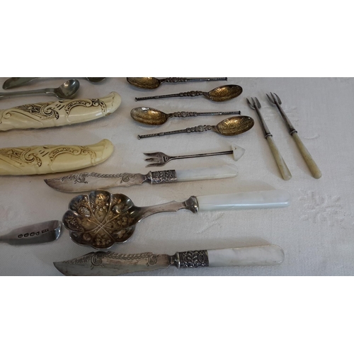 146 - A collection of silver hall marked items & EP wares, to include mother of pearl handled cutlery & 2 ... 