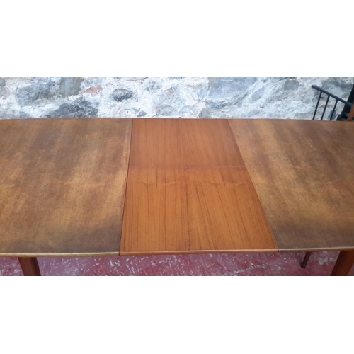 207 - McIntosh solid teak mid century retro extending table & 6 chairs 74x193x84cm (fully extended) 74.147... 