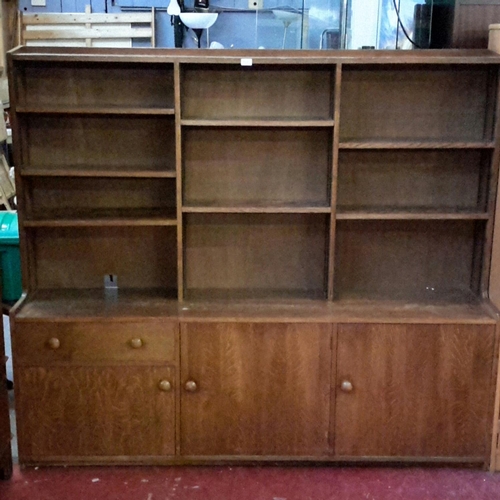 562 - A 1950/60's bookcase