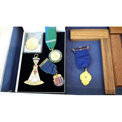 98 - Large collection of masonic medals, aprons, books and coins etc. To include Scottish Rite medal and ... 