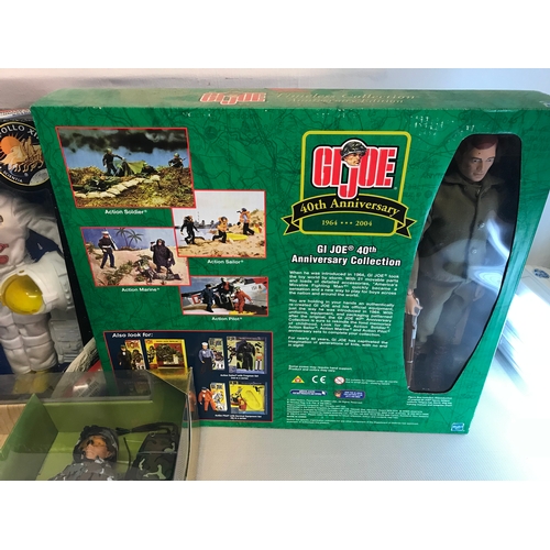 254 - 35 & 40 year anniversary G.I.JOE Collectors figures, G.I.JOE General Omar N. Bradley & Limited editi... 