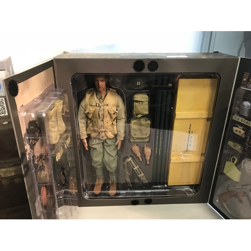 302 - 3 Saving Private Ryan 1/6 scale figures 