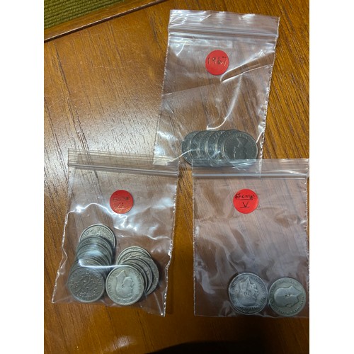 75A - A quantity of mixed pre 1971 coins which include George III, V & VI.